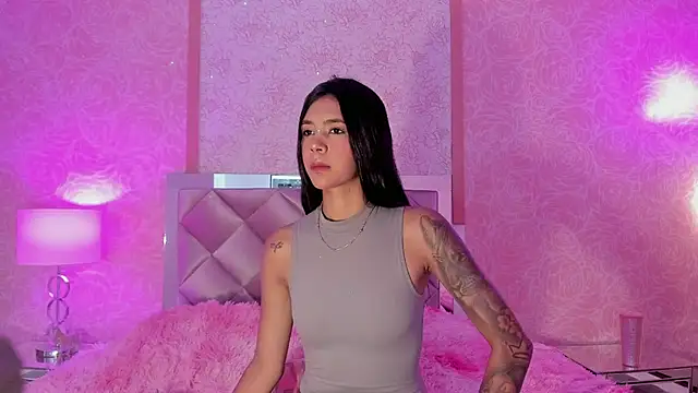 AntonellaRossi online show from October 24, 2025, 7:46 pm