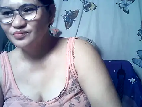 Snapshot of Amazing_Angel22 chatting on July 5, 2026, 2:05 am Amazing Angel22 online show from July 5, 2026, 2:05 am