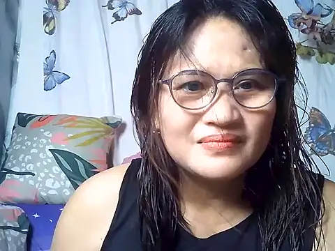 Snapshot of Amazing_Angel22 chatting on June 24, 2026, 11:57 pm Amazing Angel22 online show from June 24, 2026, 11:57 pm