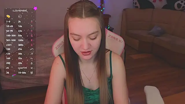 Snapshot of CyrilaPuff chatting on January 10, 2025, 4:22 am CyrilaPuff online show from January 10, 2025, 4:22 am