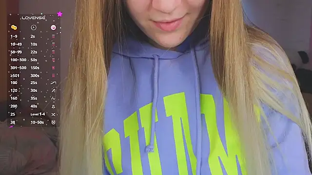 Snapshot of CyrilaPuff chatting on January 12, 2025, 8:57 am CyrilaPuff online show from January 12, 2025, 8:57 am