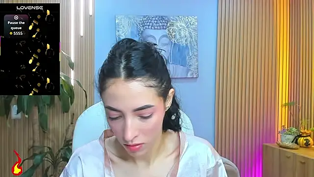 barbie scoth  online show from April 15, 2026, 10:43 pm