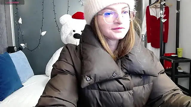 KateJonson online show from October 3, 2025, 6:15 am