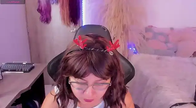 Lady Ryoko online show from January 4, 2025, 3:39 pm