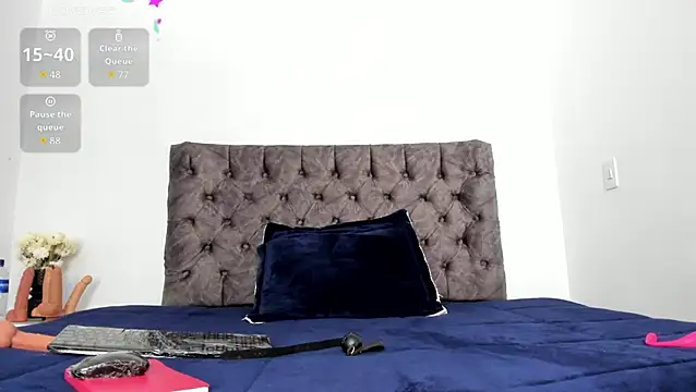 sweet  wild online show from February 12, 2026, 8:52 pm