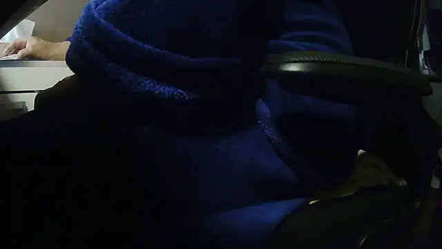 suedel65 online show from April 3, 2026, 2:51 am