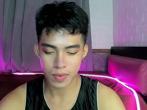 Lightjt04 online show from October 16, 2025, 5:10 pm