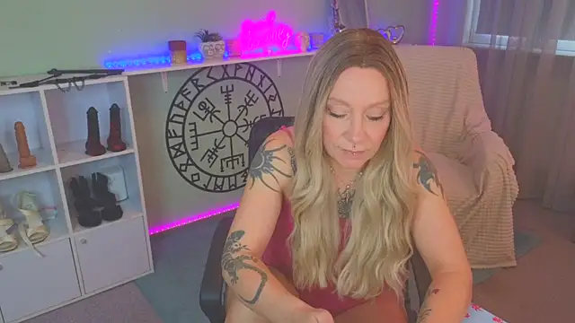 Jan ina online show from February 5, 2025, 8:43 am