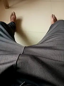 Desi Londa 143 online show from March 22, 2025, 2:48 am