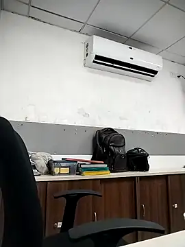 Desi Londa 143 online show from March 30, 2026, 4:58 am