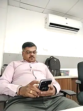 Desi Londa 143 online show from February 26, 2026, 6:02 am