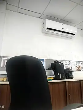 Desi Londa 143 online show from October 16, 2025, 4:32 am