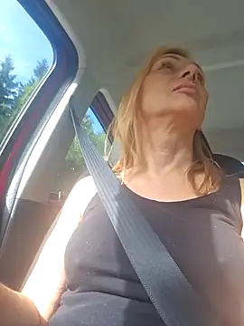 Snapshot of HotLana69 chatting on September 11, 2025, 8:36 am HotLana69 online show from September 11, 2025, 8:36 am