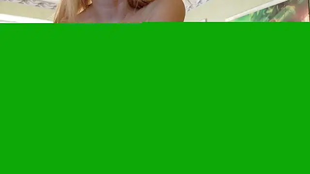 Snapshot of HotLana69 chatting on September 17, 2025, 11:12 am HotLana69 online show from September 17, 2025, 11:12 am