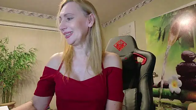 HotLana69 online show from April 9, 2026, 6:47 pm