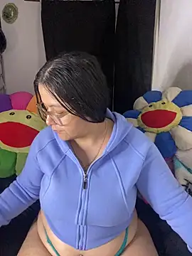 MsConejitaa online show from November 17, 2025, 12:47 am