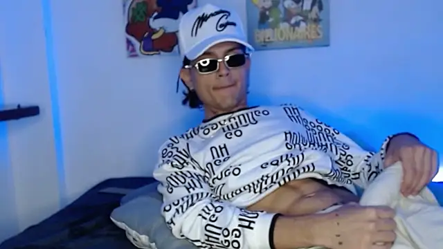 andersonZ998 online show from February 20, 2025, 1:03 am