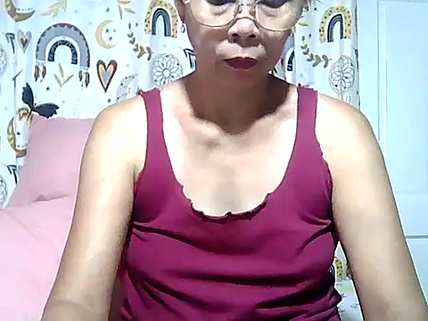 urwife tobe online show from April 28, 2026, 3:00 am