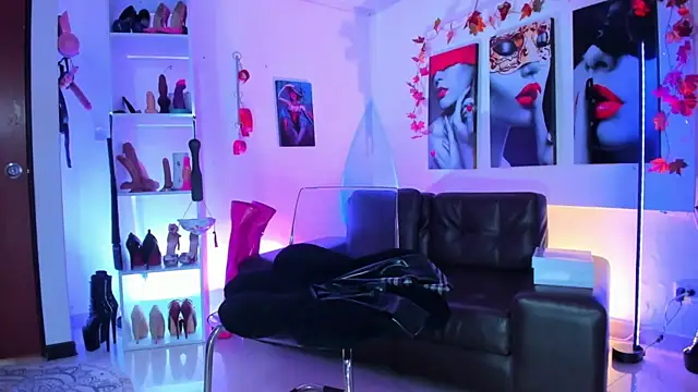 Snapshot of kayilyn chatting on February 21, 2026, 12:18 pm kayilyn online show from February 21, 2026, 12:18 pm