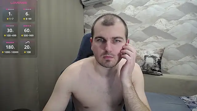 Snapshot of SerzhKorol1 chatting on March 11, 2025, 3:45 pm SerzhKorol1 online show from March 11, 2025, 3:45 pm