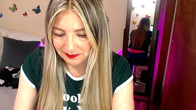 Snapshot of Jolie-Mature chatting on September 29, 2025, 10:26 pm Jolie-Mature online show from September 29, 2025, 10:26 pm