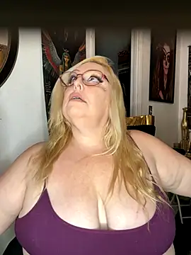 vixeneve online show from November 22, 2025, 2:32 am