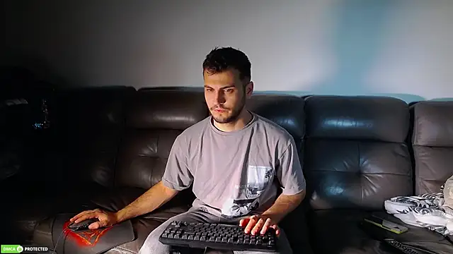 CrazyDom1 online show from October 24, 2025, 10:31 pm