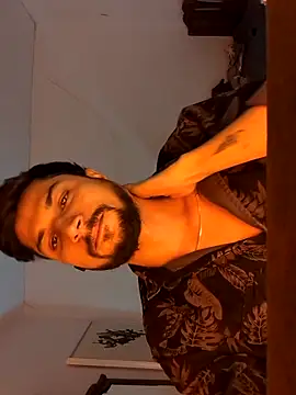  IRRESISTIBLE  online show from May 18, 2026, 7:40 pm