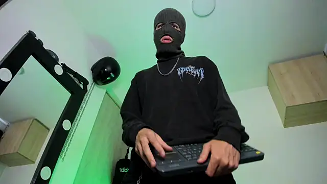 Samuel Suarez online show from September 29, 2025, 12:44 pm