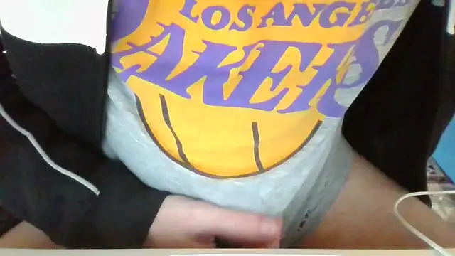 alessex24 online show from March 10, 2026, 9:24 am