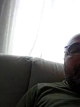 bigloada online show from July 24, 2026, 5:47 am