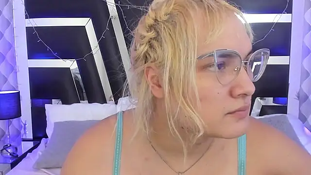 katya kozlov online show from October 9, 2025, 5:08 am