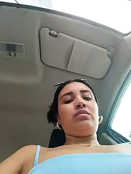 aisha es online show from January 30, 2025, 7:26 pm