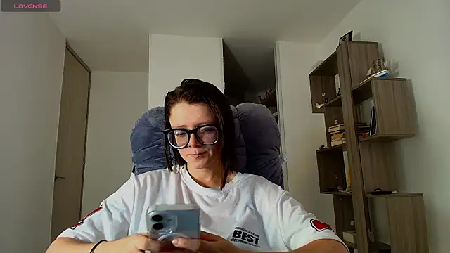 Arya starrk online show from November 17, 2025, 1:59 pm