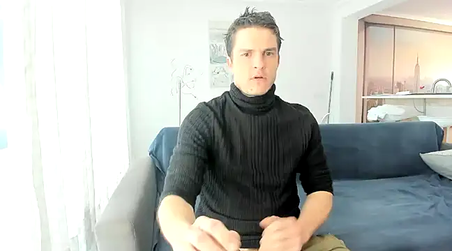 Snapshot of HeteroOli chatting on February 6, 2025, 10:47 am HeteroOli online show from February 6, 2025, 10:47 am