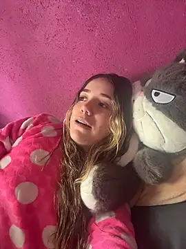 Snapshot of ShelbyHagen chatting on November 3, 2025, 4:21 pm ShelbyHagen online show from November 3, 2025, 4:21 pm