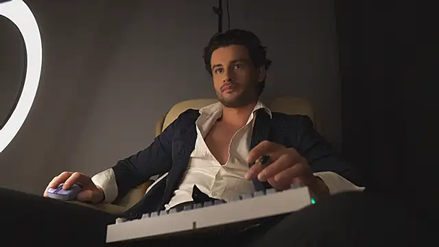 Keen   Luckystrike online show from March 2, 2025, 8:57 pm