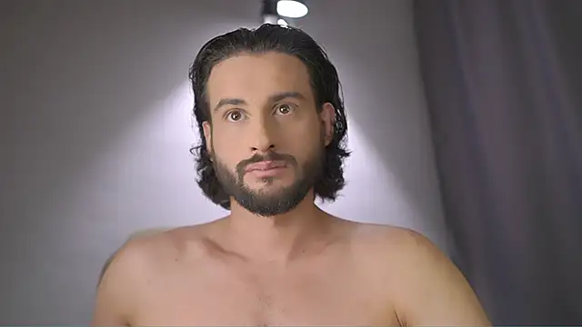 Snapshot of Keen___Luckystrike chatting on February 5, 2026, 3:24 am Keen Luckystrike online show from February 5, 2026, 3:24 am