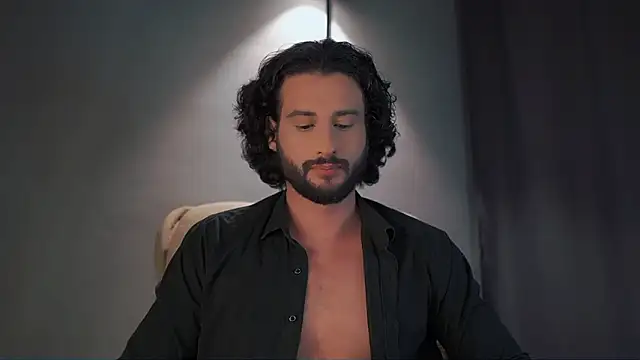 Snapshot of Keen___Luckystrike chatting on February 1, 2026, 9:57 pm Keen Luckystrike online show from February 1, 2026, 9:57 pm