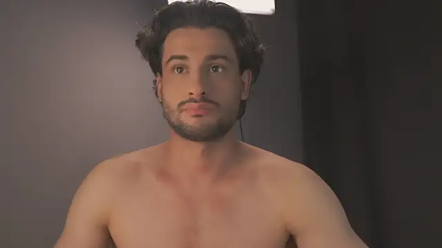 Keen   Luckystrike online show from March 18, 2025, 7:33 pm