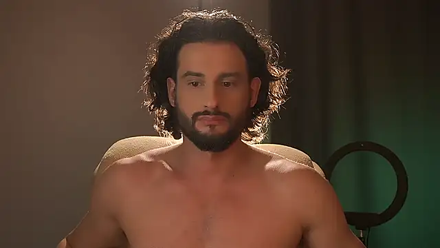 Keen   Luckystrike online show from September 8, 2025, 8:30 pm