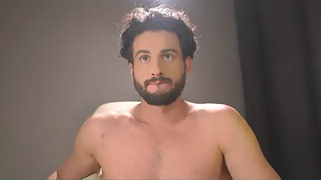 Snapshot of Keen___Luckystrike chatting on February 10, 2026, 1:10 pm Keen Luckystrike online show from February 10, 2026, 1:10 pm