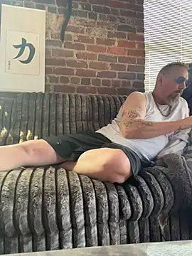 Snapshot of Littledick007007 chatting on June 23, 2026, 2:26 pm Littledick007007 online show from June 23, 2026, 2:26 pm
