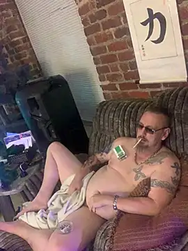 Snapshot of Littledick007007 chatting on July 24, 2026, 9:49 am Littledick007007 online show from July 24, 2026, 9:49 am