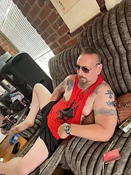 Snapshot of Littledick007007 chatting on August 1, 2026, 5:44 pm Littledick007007 online show from August 1, 2026, 5:44 pm