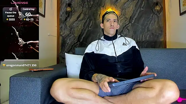 yeckodream online show from February 7, 2025, 8:11 am