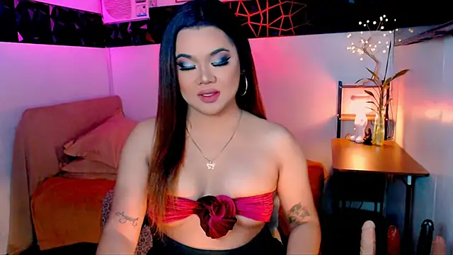 asiankatyhuge online show from November 9, 2025, 11:53 pm