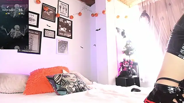 gothic do11 online show from December 7, 2024, 4:31 pm