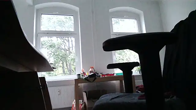 chubbysmallcockxh online show from September 21, 2025, 4:45 pm