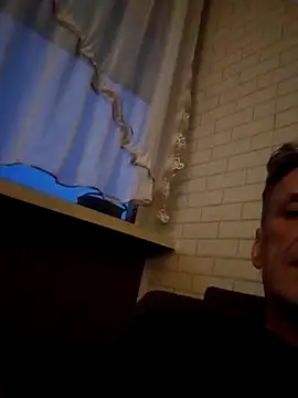 Snapshot of Tomyjumpxxxxx chatting on February 14, 2026, 9:48 pm Tomyjumpxxxxx online show from February 14, 2026, 9:48 pm
